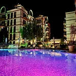 B48 In Tarsis Club Complex Z Widokiem Na Basen