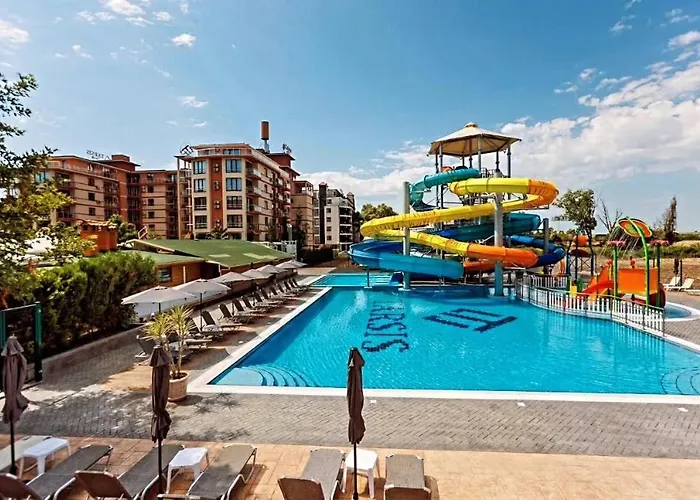 B48 In Tarsis Club Complex サニービーチ