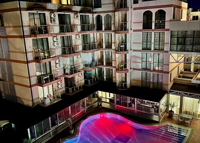 B48 In Tarsis Club Complex アパート サニービーチ