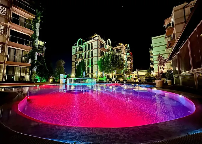 B48 In Tarsis Club Complex アパート サニービーチ