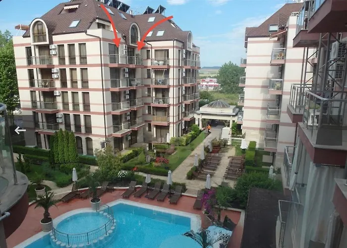 B48 In Tarsis Club Complex アパート *